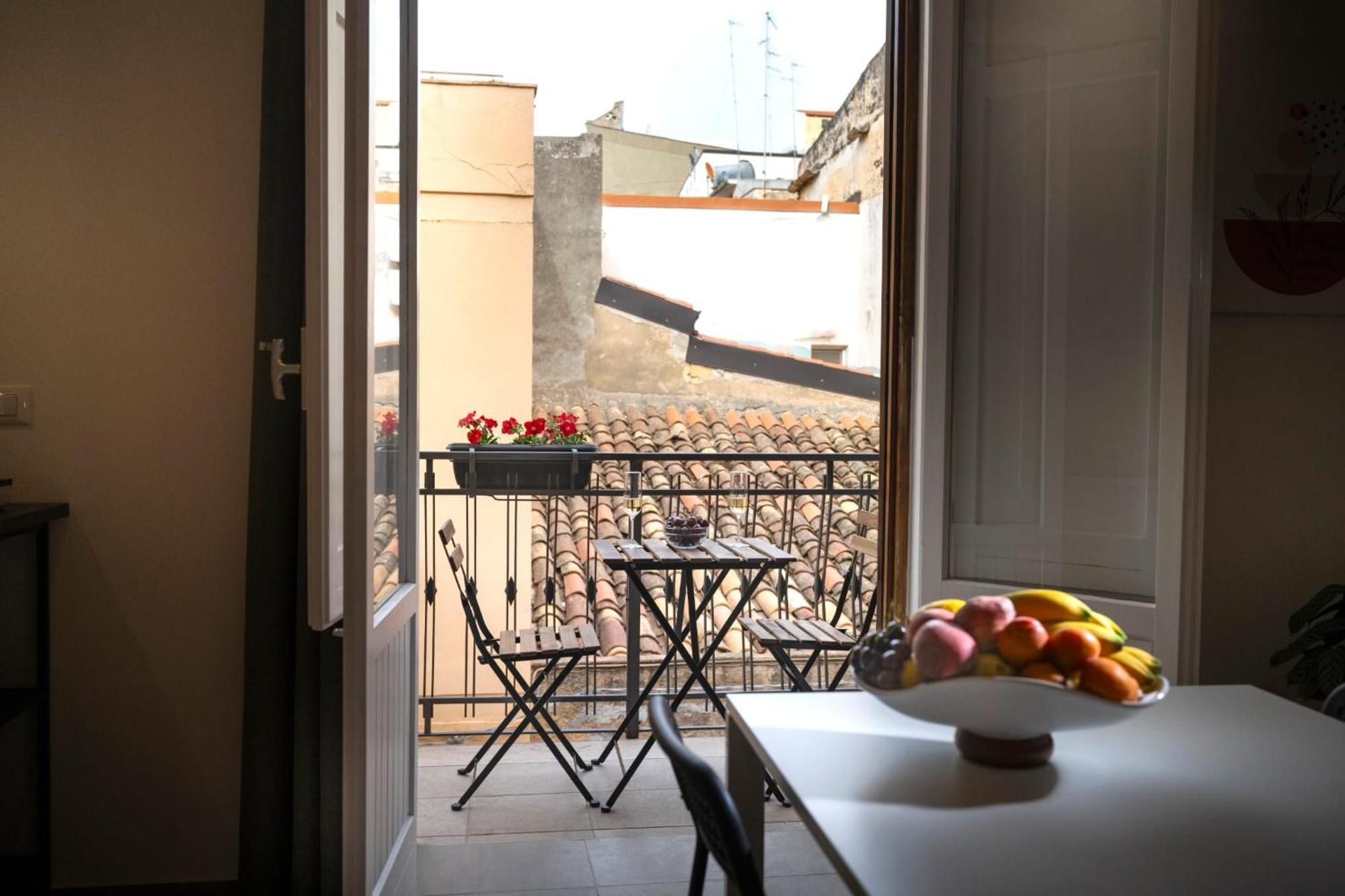 Mameri Central Rooms Castellammare del Golfo Exterior photo